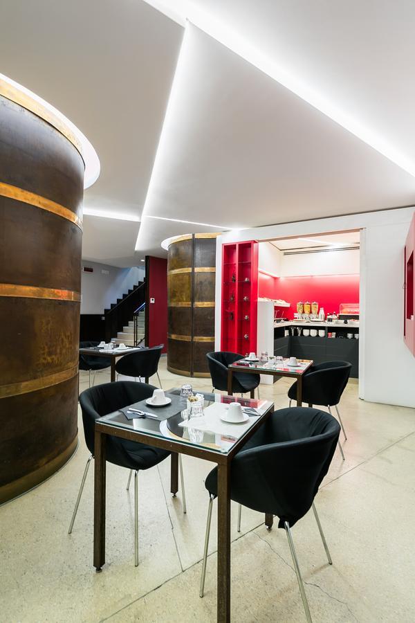 Hotel La Rovere Рим Экстерьер фото
